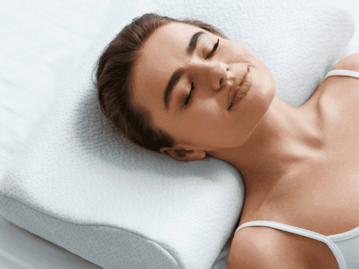 How To Sleep With Eyelash Extension 9 Best Tips Featured Photo How To Sleep With Eyelash Extension - 9 Best Tips