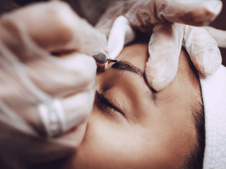 Eyebrow Microblading Featured Photo Eyebrow Microblading Guide: Facts, Candidature, Cost & More
