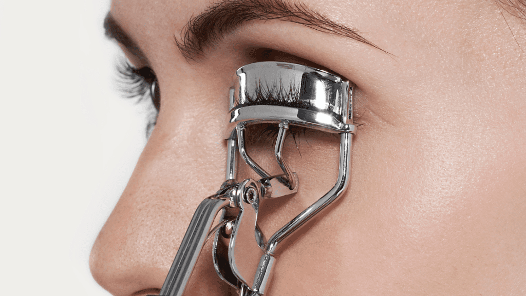 Finding the right Eyelash Curler is Important