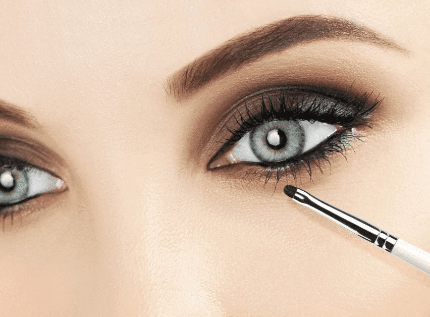 kajal Can be used in tightlining the waterline