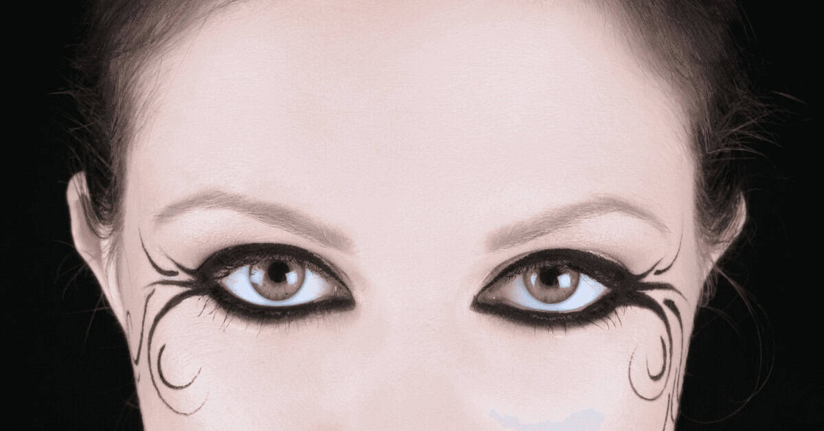 How To Do Alt eyeliner on Round shaped eyes