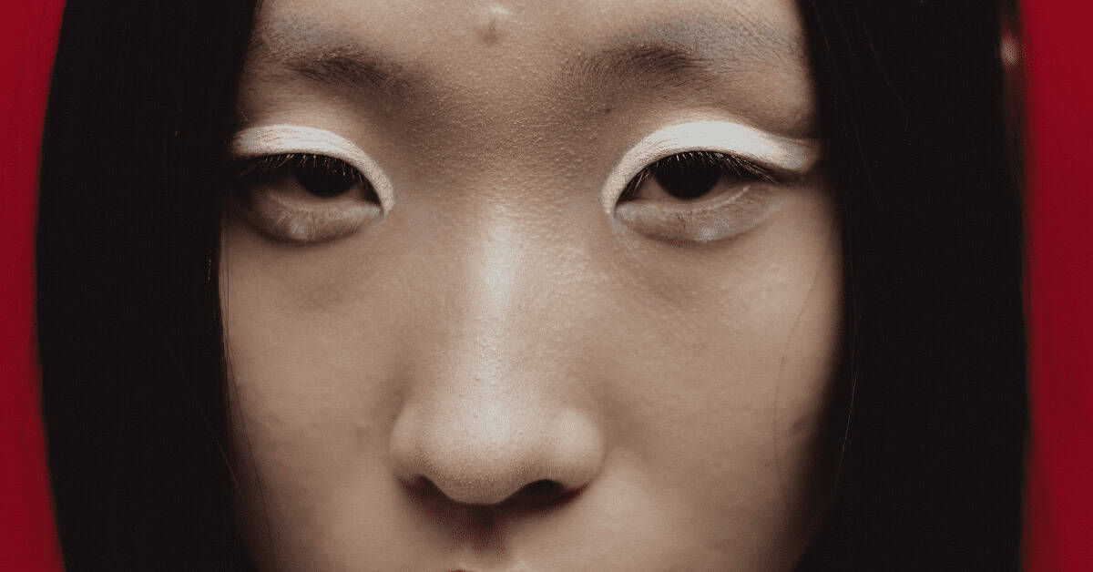 How to make white eyeshadow more pigmented How to make white eyeshadow more pigmented