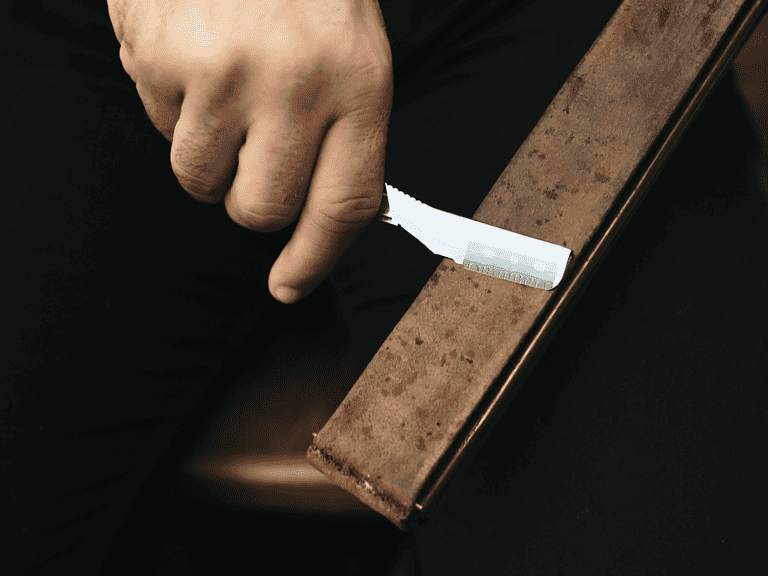 How to Sharpen Eyebrow Razor How to Sharpen Eyebrow Razor
