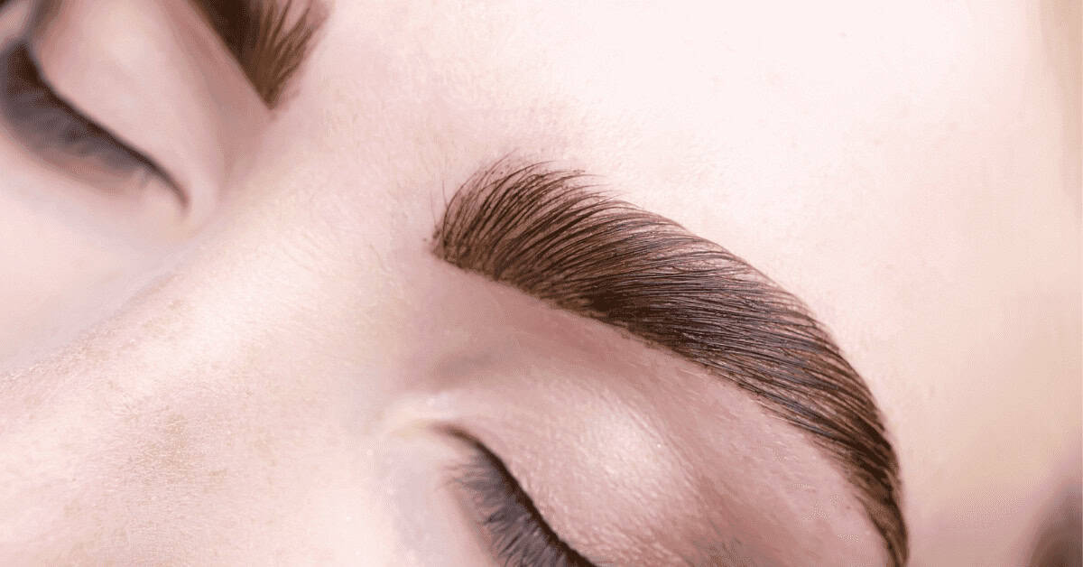 HOW TO USE EYEBROW POWDER AND WAX Learn How To Use Eyebrow Powder & Eyebrow Wax together to create a defined polished Look.