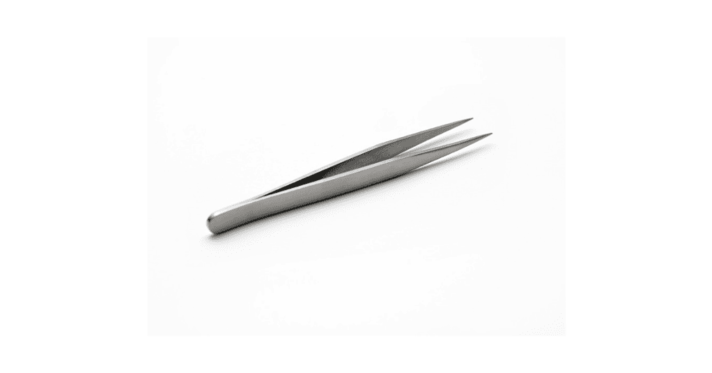 POINTED EYEBROW TWEEZERS